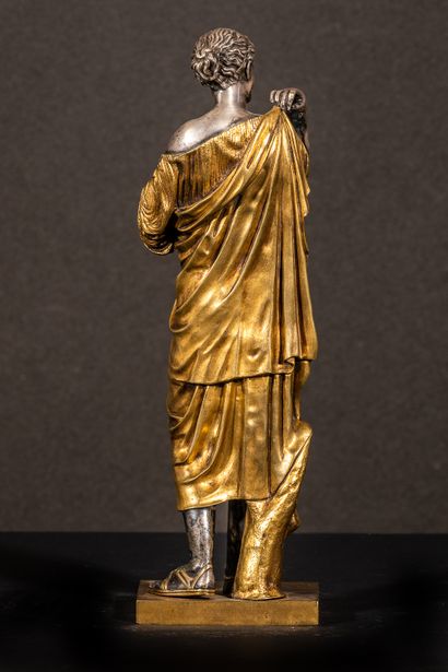  Diane de Gabies
Sculpture en bronze doré et argenté. Titré sur le socle à gauche.
Travail...