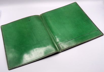 null HERMES, Green leather briefcase marked "Hermès.Paris Déposé".