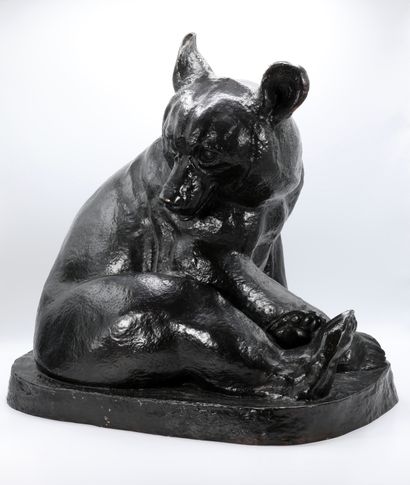 null 
Irénée ROCHARD (1906-1984)
Sculpture en bronze à patine foncée noire nuancée...