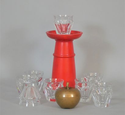 null BACCARAT. Set of 8 crystal liqueur glasses, Harcourt model. Signed. (small chips...