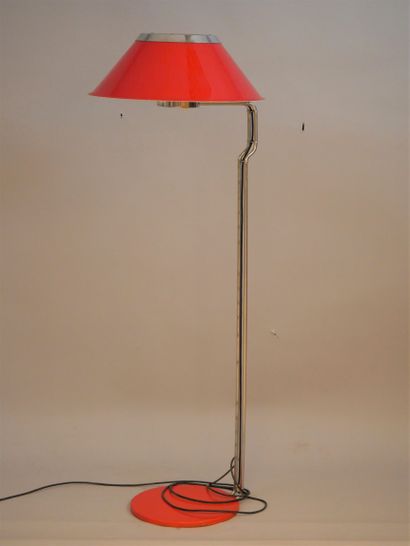 null 
KOSTA LAMPAN, Golvlampa "Mars", chromed metal lamp, red bakelite shade. Numbered...