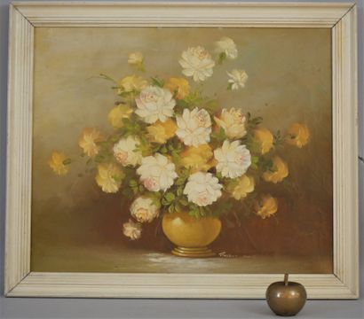 null Robert COX (XXth century), Bouquet of roses. Oil on canvas, signed lower right....