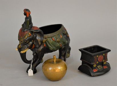null Pyrogenic tobacco pot in black terracotta with polychrome painting representing...