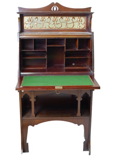 null Liberty's desk



Mahogany and mahogany veneer with a central marquetry flap...