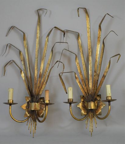 null In the taste of the Baguès House

Large pair of gilded metal sconces with reed...
