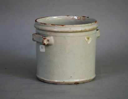 null Ceramic tobacco pot. Period XVIIIth century. Diameter : 15,5 cm.
