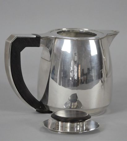 null 
Jean-Emile PUIFORCAT (1897-1945) (Jean-Elisée PUIFORCAT, Dit). Five-piece tea...