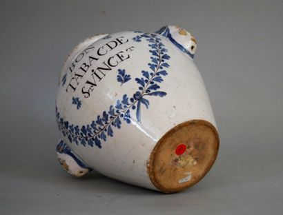 null Ceramic tobacco pot, with mascarons, legend "Bon tabac de St Vincent". Missing...