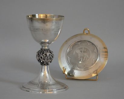null Chalice and its paten in silver and vermeil, decorated with engraved Latin texts...