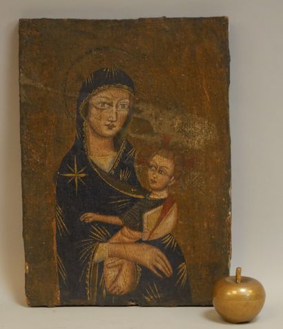 null Virgin and Child. Oil on old wood panel. Middle 20th century. 40 x 29,5 cm