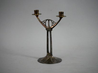 null WMF. Silver plated pewter candelabra with two arms of light. Height : 26,5 cm....