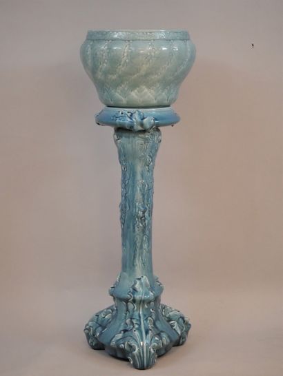 null 
Turquoise blue ceramic vase on its column, in the taste of Theodore DECK or...