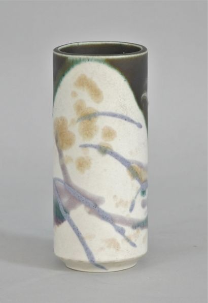null Ceramic scroll vase with polychrome glaze and floral decoration. Art Nouveau...