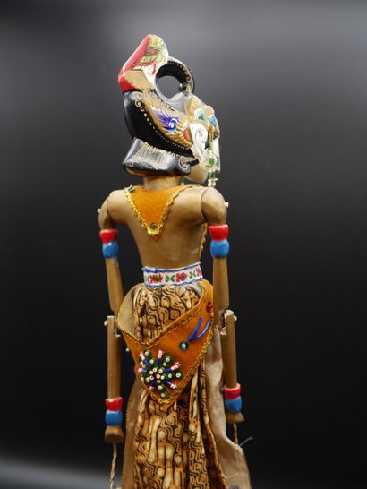 null Balinese puppet. Height: 45 cm