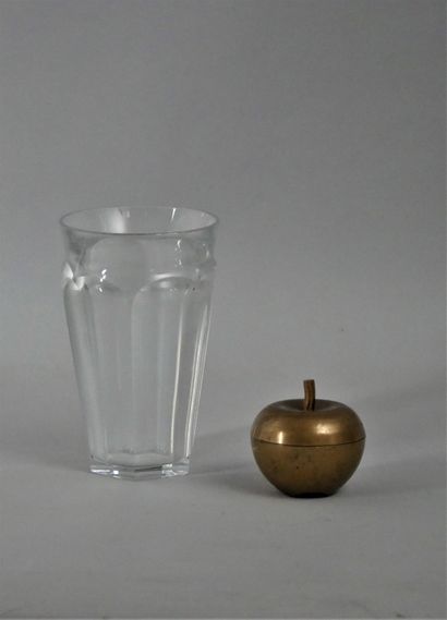 null BACCARAT Vase modèle Harcourt. Haut.: 16,5 cm