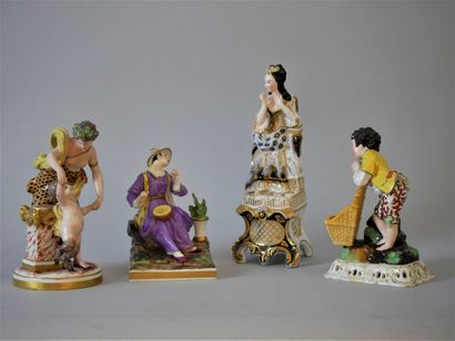 null LOT of FOUR polychrome STATUETTES, 19th century

Jacob Petit, " the little Gardener...