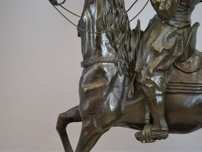 null Pierre-Jules MENE (1810-1879). Le fauconnier. Sculpture en bronze à patine

brune,...