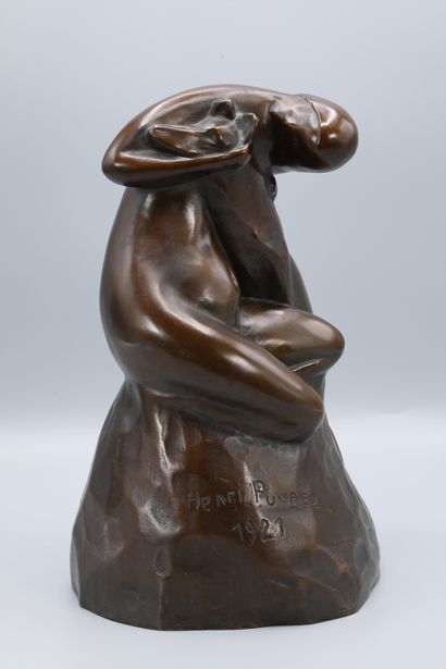 null Henri PUVREZ (1893-1971) Sujet en bronze à patine brune figurant une femme nue...