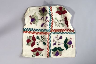 null Tatar Mongolia, circa 1900. Lot of fifteen pieces of linen and cotton embroidered...