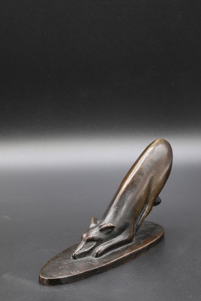 null Henri PUVREZ (1893-1971) Bronze subject with brown patina representing a dog....