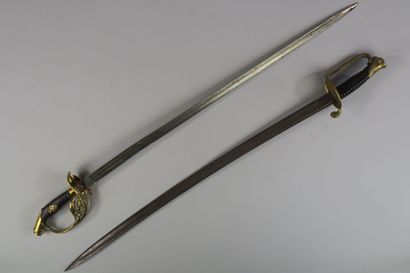 Set of two swords. French infantry officer...
