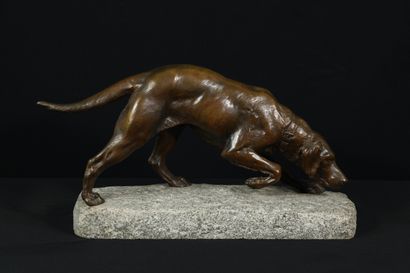null Georges GARDET (1863-1939). Chien à l’arrêt. Sculpture en bronze à patine

médaille....