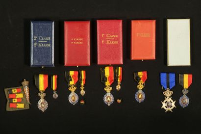 null Lot of military medals