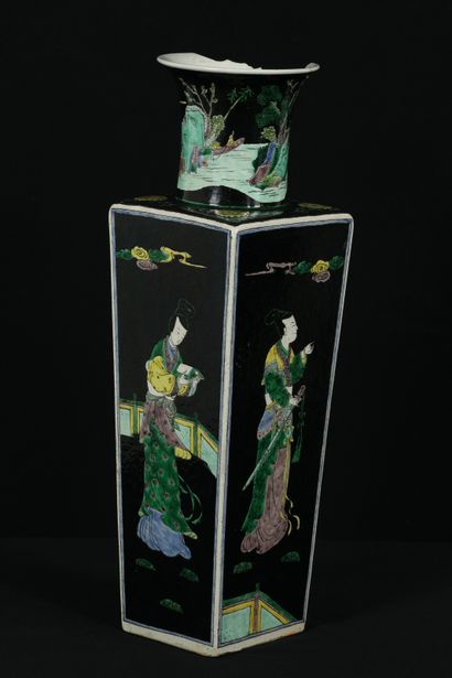 null China, Kangxi period (1661-1722). Large vase with four cut sides decorated with...