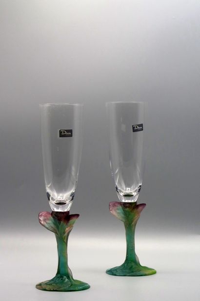 null 
DAUM TWO CHAMPAGNE FLUTES, "NATURE" model





Transparent crystal for the...