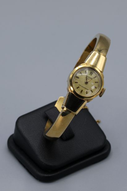 null Yellow gold ladies' watch signed "RICHARD", mechanical movement,

N°A895643798....