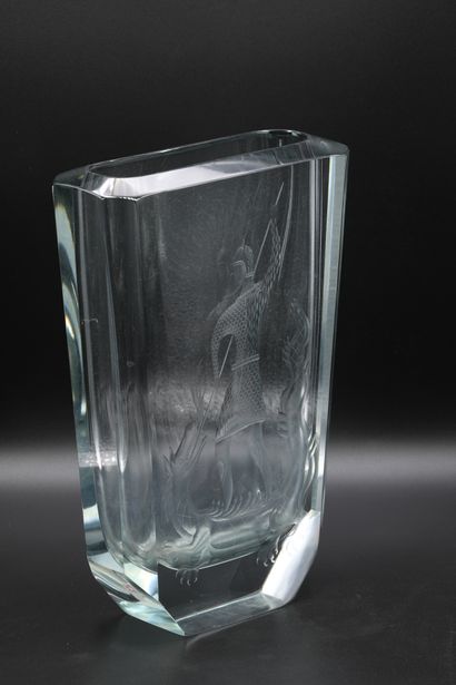 null SWEDEN, ORREFORS, "SAINT-GEORGES" VASE, 20th century,

Transparent goblet crystal,...