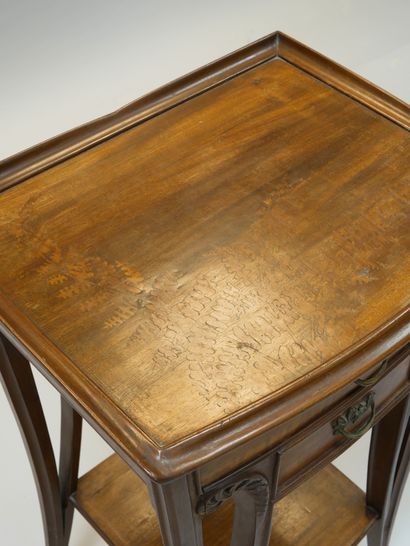 null Louis MAJORELLE (1859-1926) Paire de tables de salon ou tables de chevet en...