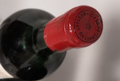 null 
1	 bouteille 	Château LAFLEUR - Pomerol 	1983. 	Etiquette tachée et abîmée....