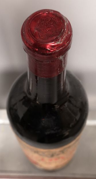 null 
1	bouteille	PETRUS - Pomerol A VENDRE EN L'ETAT	1948	Probablement mise négoce...