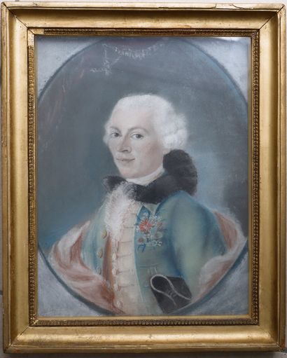 null Ecole vénitienne vers 1780. Portrait de Gentilhomme. Pastel sur papier dans...