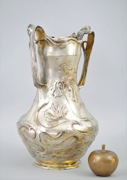 null J.R HANNING (Julius-Robert 1866 - 1931) Grand vase en étain plaqué multicouche...