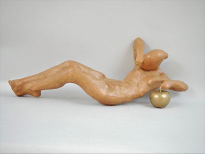 null FRENCH SCHOOL circa 1960/70. Nude of a woman lying down. Wax moulding. 66 x...