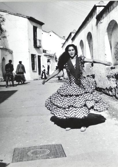 null Victor ELSCHANSKY (XXth, born in 1913). Gypsy dancer, undivided interest, women...
