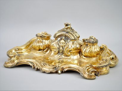 null AUCOC House. Exceptional and very large gilt silver inkwell in rocaille style....