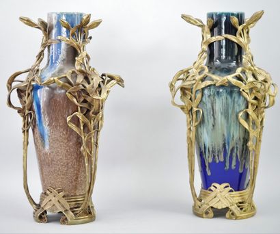 null France, PARIS ?, PAIR OF VASES richly mounted in a network of stems and lilies...