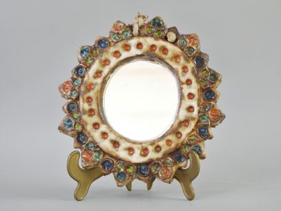 null Polychrome enamelled ceramic sun mirror. Work of the 1960s/1970s Diameter: 22...