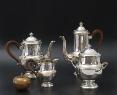null Service à thé café en métal argenté à décor de frise perles comprenant une théière,...