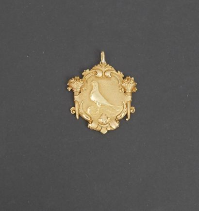 null Médaille d'or de l'union de la Société colombophile de 1921, à M.Renders, représentant...