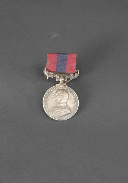 null France and United Kingdom. Lot of 3 bronze medals including a combatant cross,...