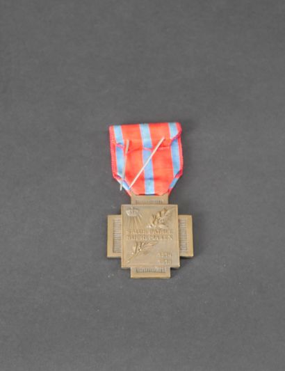 null Belgique. Lot de 3 médailles dont la médaille de Feu, la Médaille Commémorative...
