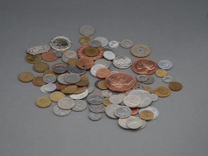 null Lot de pièces de monnaie, deux en franc argent et médailles bronze.