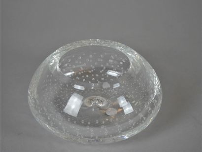 null SALVIATI. Coupe en verre de Murano, décor bulles. 8 x 15 cm. Non signée.