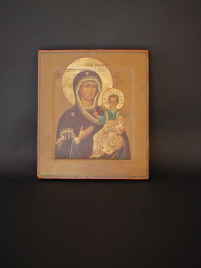 null ICONE de la Vierge Marie ou "Hodigitria". Tempera sur bois. Russie, XXème siècle....