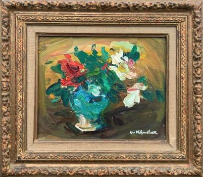 null 
Vasyl KHMELUK (1903 - 1986). Nature morte au Bouquet de fleurs. Huile sur toile,...