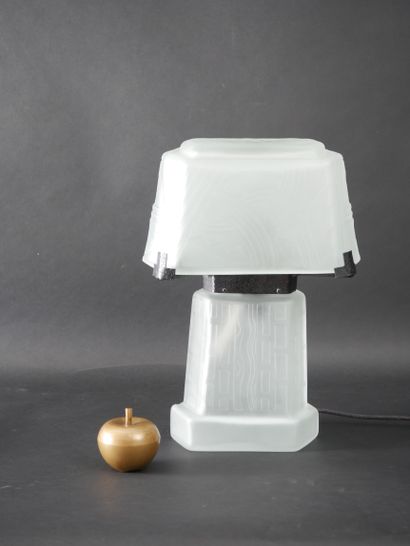 null DAUM, in the taste of. Lamp with hexagonal base in frosted blown glass with...